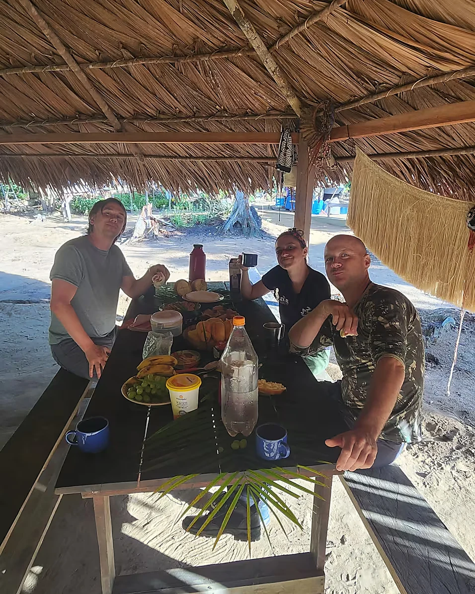 Gemeinsame Zeit und Gastfreundschaft am Rio Negro